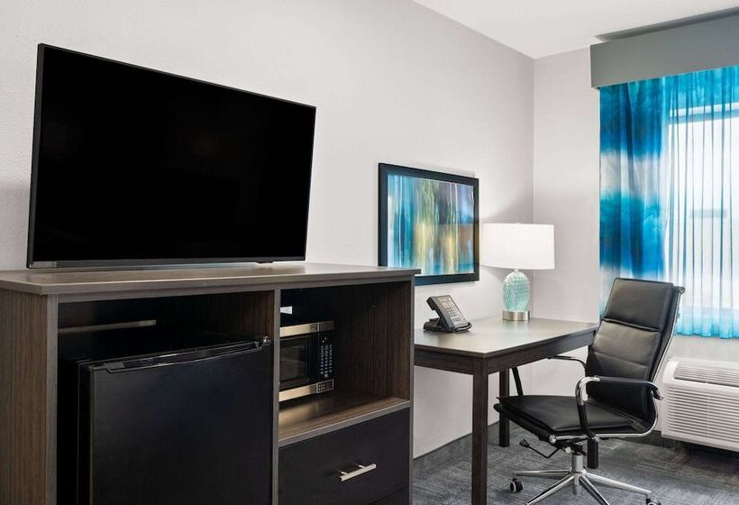 فندق La Quinta Inn By Wyndham Indianapolis Airport Executive Dr