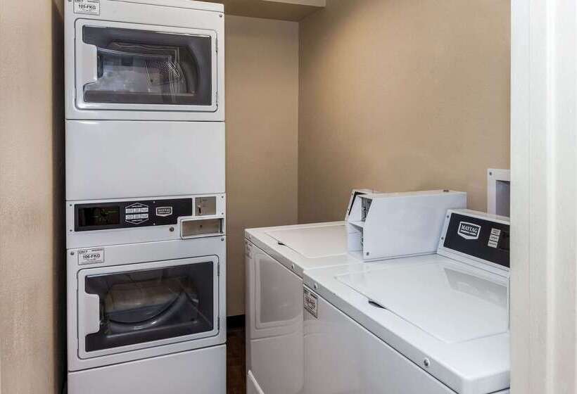 فندق La Quinta Inn By Wyndham Sheboygan