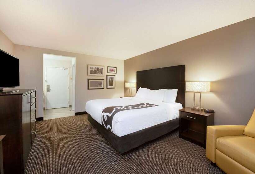 호텔 La Quinta By Wyndham Cleveland Macedonia