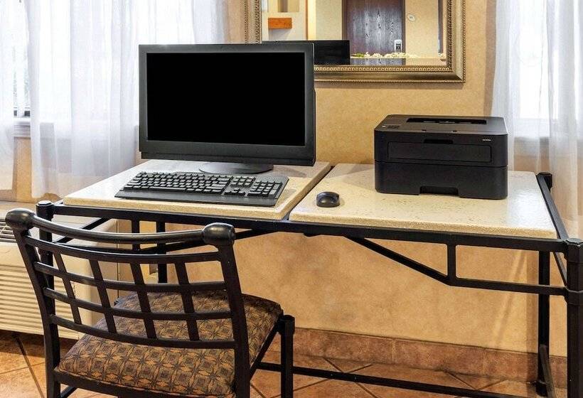 هتل La Quinta Inn & Suites By Wyndham Las Cruces Organ Mountain