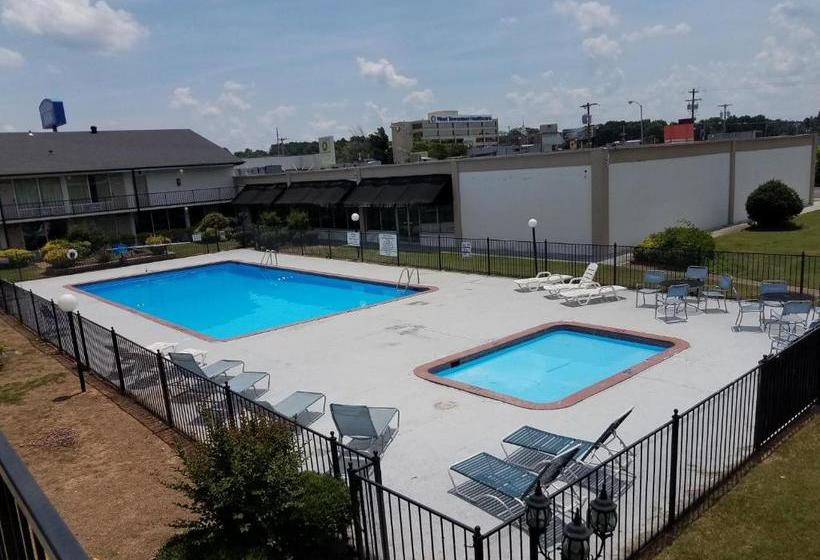 فندق Old Hickory Inn Jackson