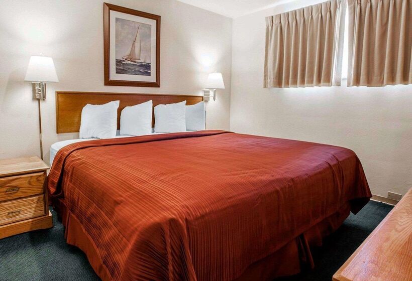 فندق Quality Inn & Suites Bremerton Near Naval Shipyard