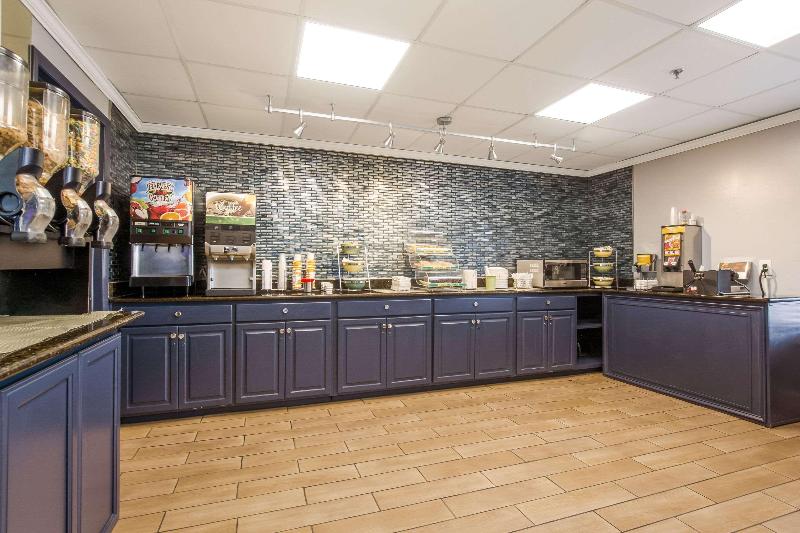 هتل Quality Inn & Suites Cvg Airport