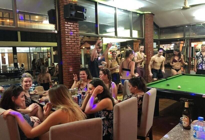 Nana Backpacker Hostel