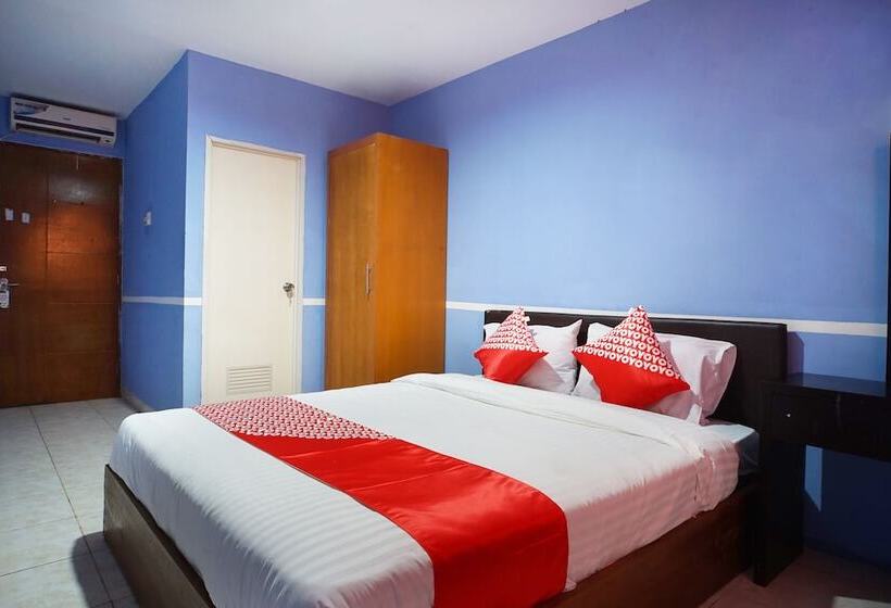 Urbanview Hotel De Grand Garuda Balikpapan