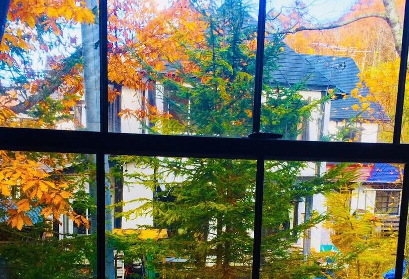 فندق فئة نجمة واحدة Shirakabako Sakaeen