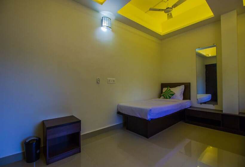 Oyo Home 12686 Spacious 2bhk