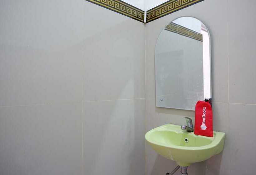 پانسیون Reddoorz Near Bolu Toraja