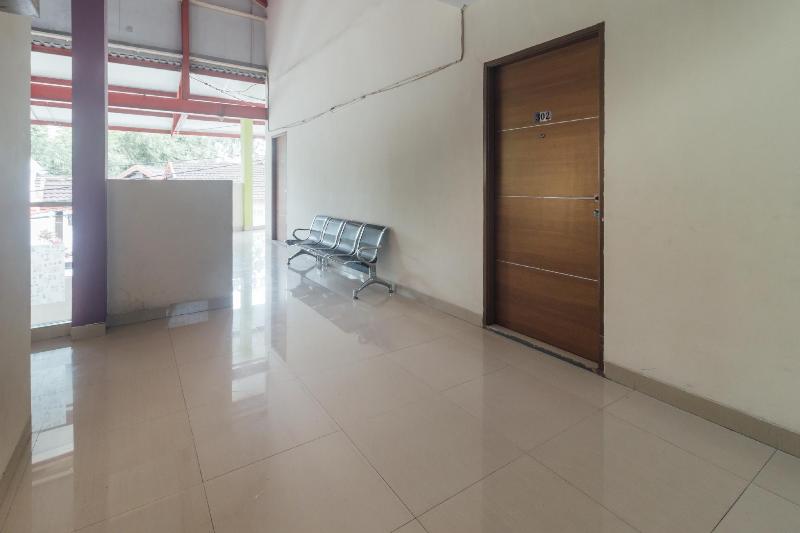 هتل Oyo 1448 Mangga Dua Residence