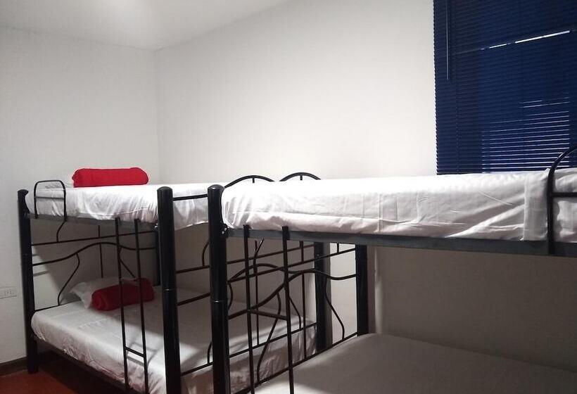 پانسیون Hostel El Jardín