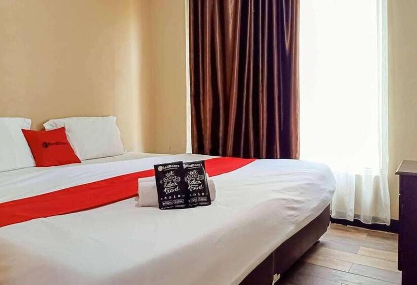 Reddoorz Syariah At Hotel Putri Gading Bengkulu