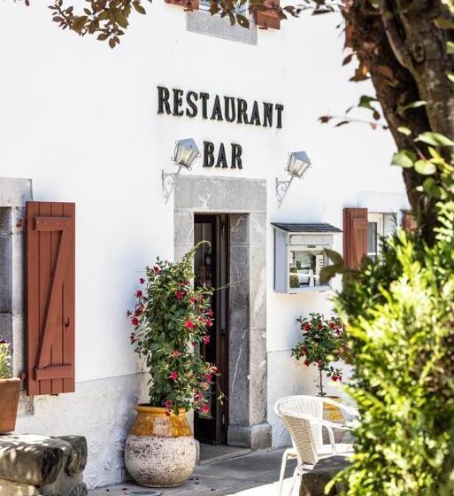 호텔 Hôtel Restaurant Du Pont D Abense