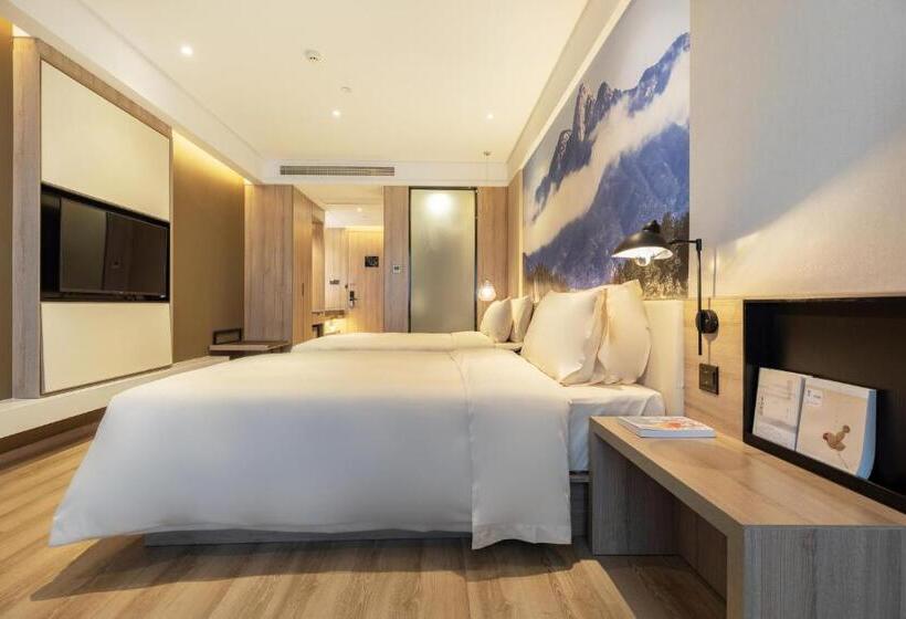 Atour Hotel Wuhan Tianhe Airport Tenglong Avenue Subway Station