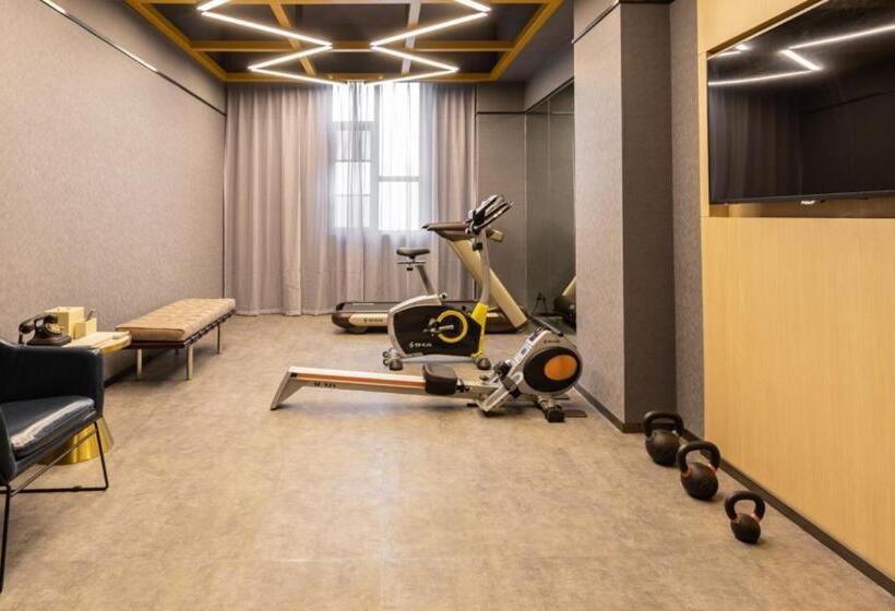 Atour Hotel Wuhan Tianhe Airport Tenglong Avenue Subway Station