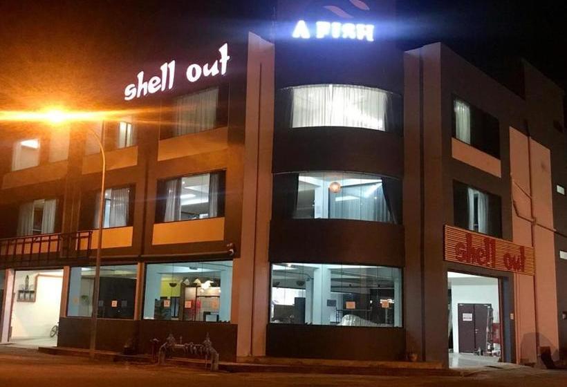 هتل Shell Out Club Suite