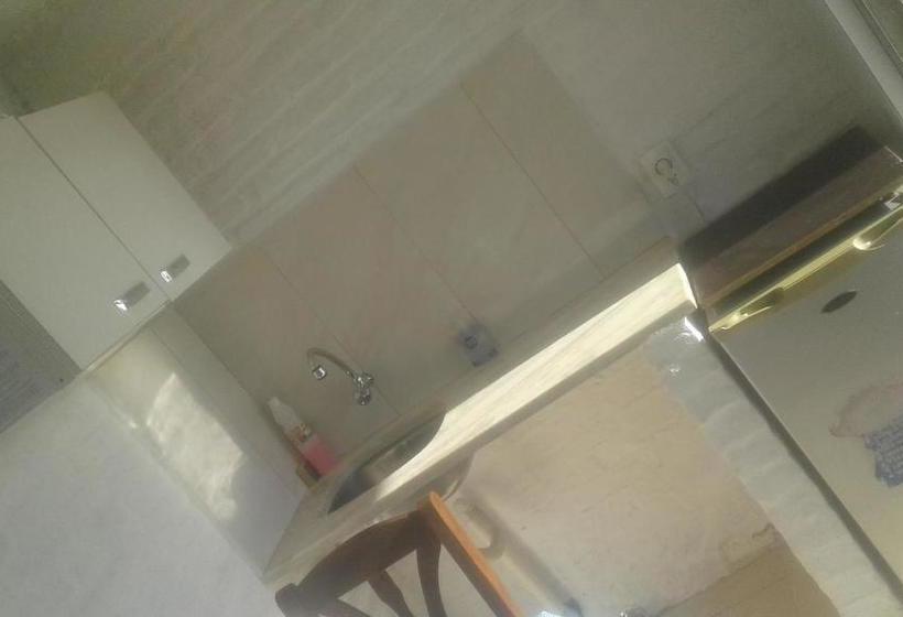 هتل Hostal Posada Del Hum