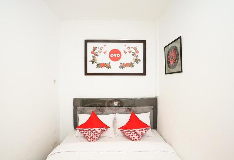 Hotel Darmo Permai Guesthouse By Oyo Rooms