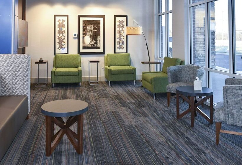 בית מלון כפרי Holiday Inn Express & Suites   Madisonville, An Ihg