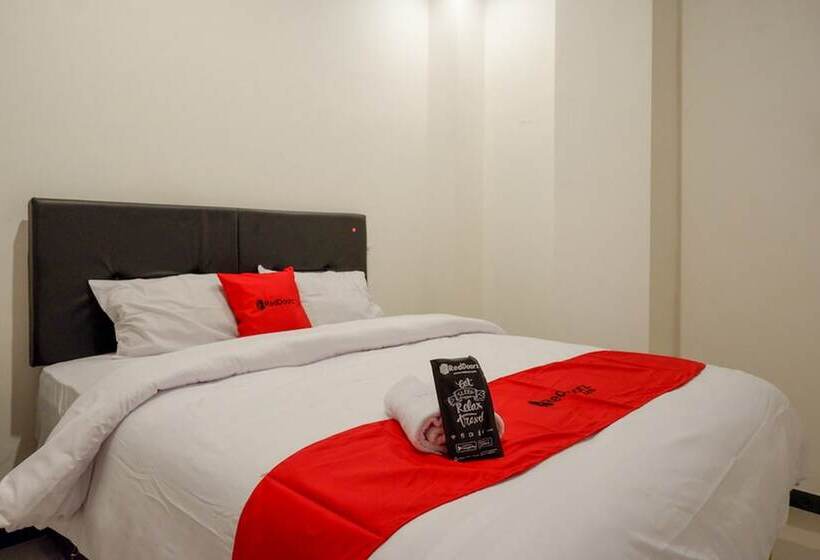 هتل Reddoorz @ Losari Area 2