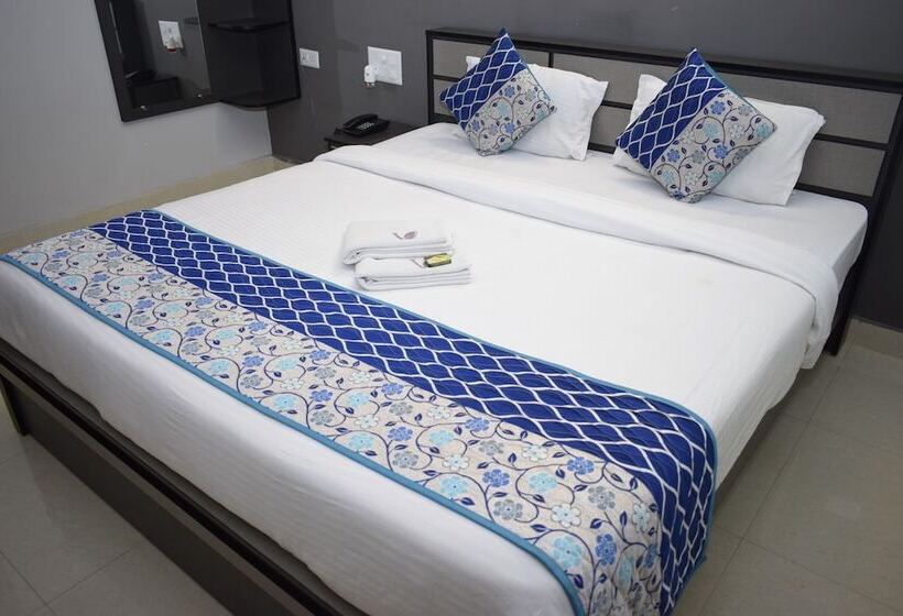 هتل Viswa Residency By Azalea