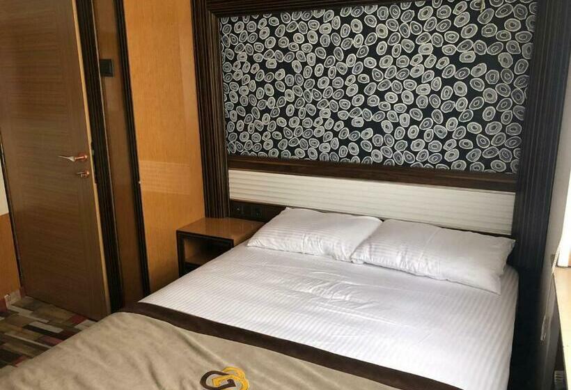 פנסיון Demosan Hotel Hilden