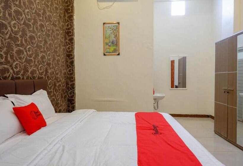 پانسیون Reddoorz @ Jalan Pattimura Palu