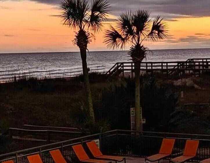 Best Western Ocean Sands Beach Resort