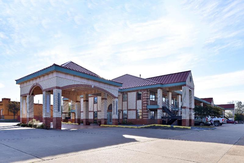 בית מלון כפרי Quality Inn & Suites