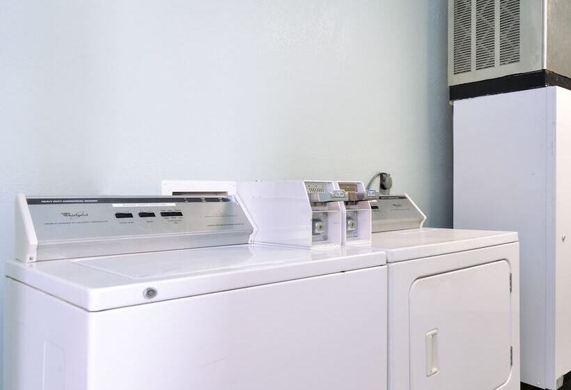 בית מלון כפרי Quality Inn & Suites