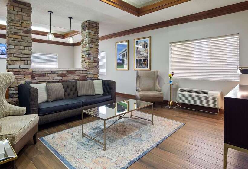 هتل Best Western Inn & Suites