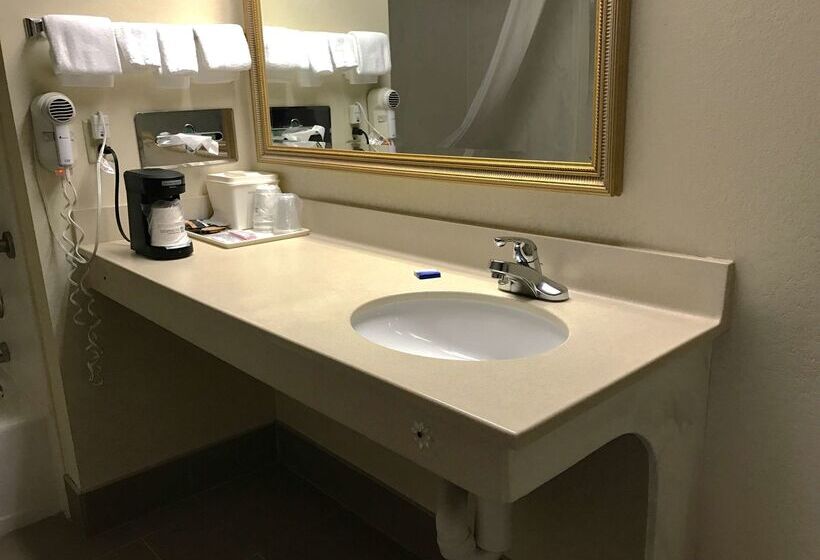 هتل Best Western Inn & Suites