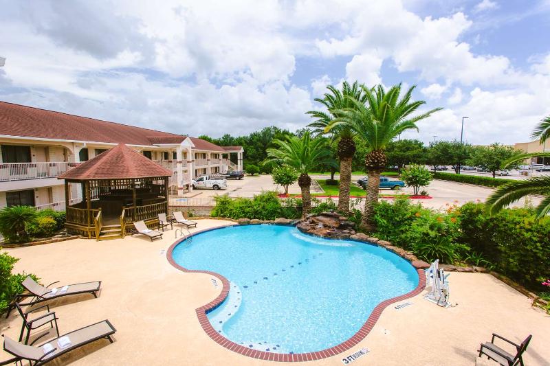 هتل Best Western Pearland Inn