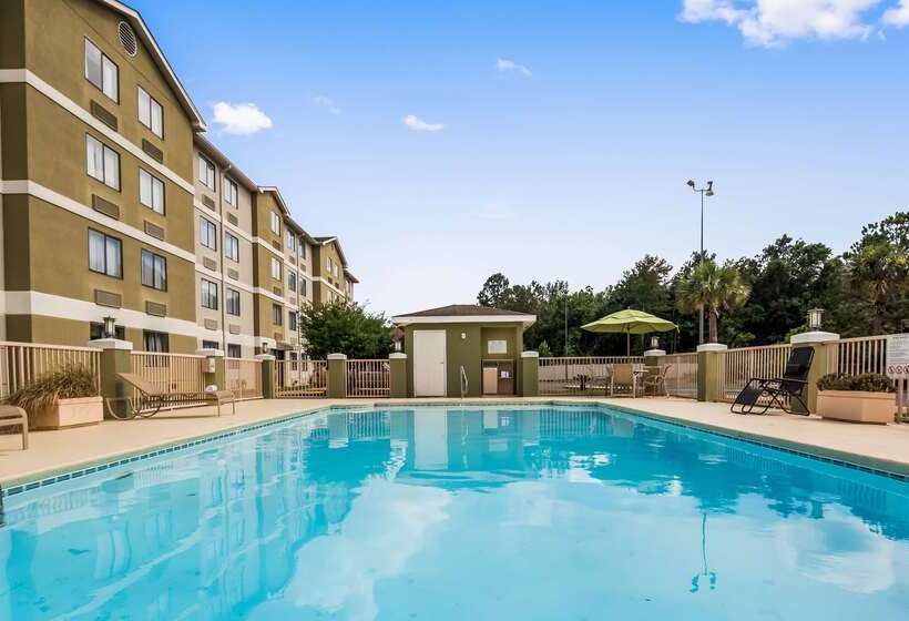 فندق Spark by Hilton Biloxi Ocean Springs