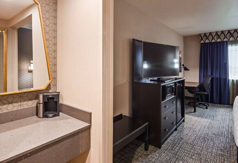 בית מלון כפרי Best Western Plus Grant Creek Inn
