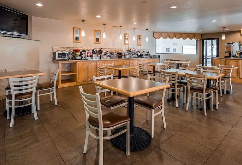 בית מלון כפרי Best Western Plus Great Northern Inn