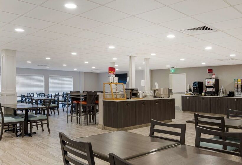 هتل Best Western Plus Alexandria Fort Belvoir