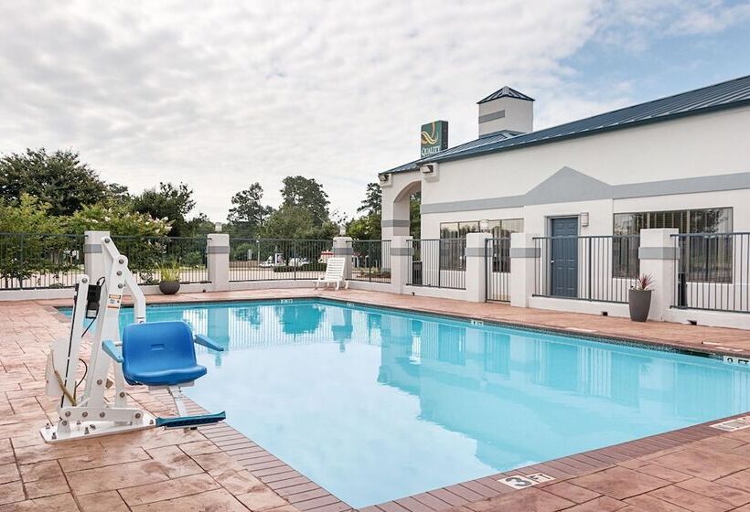 בית מלון כפרי Quality Inn Carthage