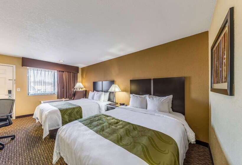 ホテル Quality Inn Glenpool  Tulsa