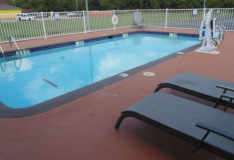 ホテル Quality Inn Glenpool  Tulsa