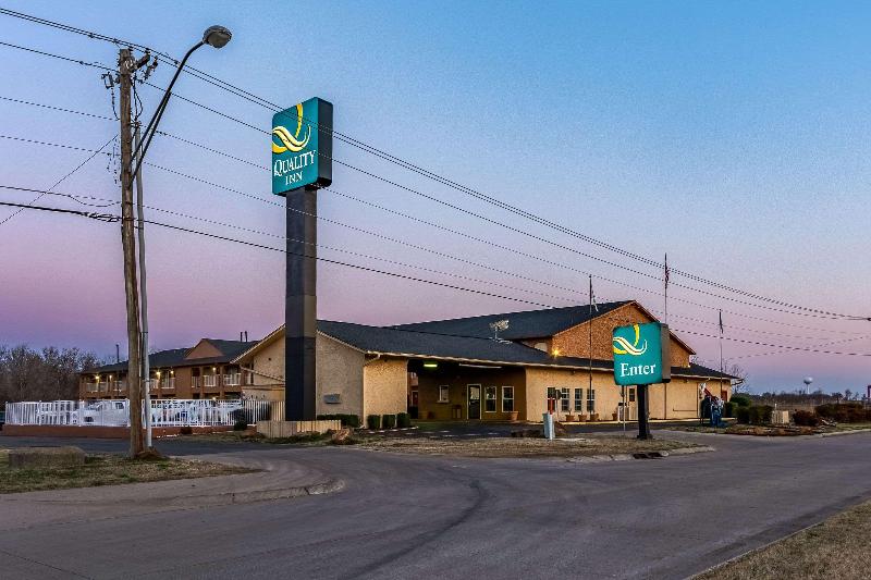 ホテル Quality Inn Glenpool  Tulsa