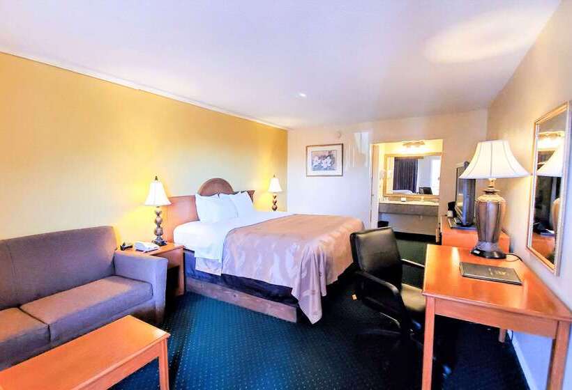 فندق Quality Inn Near Manatee Springs State Park
