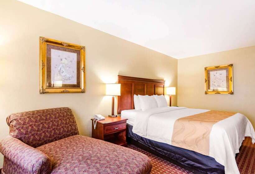 בית מלון כפרי Quality Inn & Suites