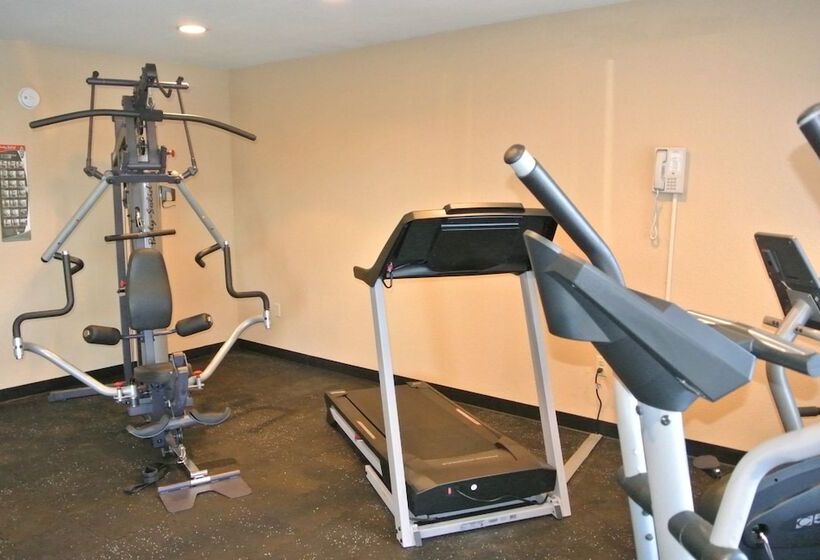בית מלון כפרי Quality Inn & Suites