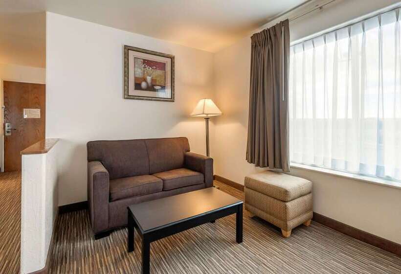 فندق Quality Inn & Suites Limon