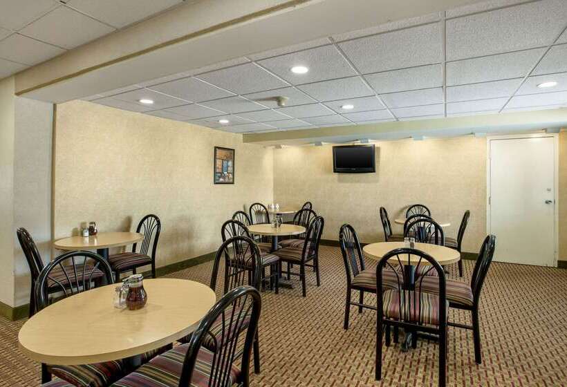 هتل Quality Inn & Suites Near I480 And I29