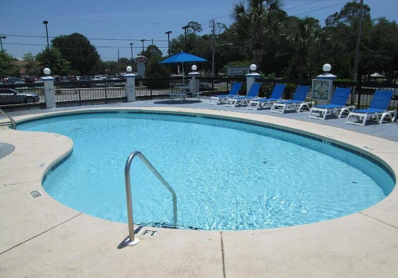 فندق Regency Inn Near Boardwalk & Hurlburt Field