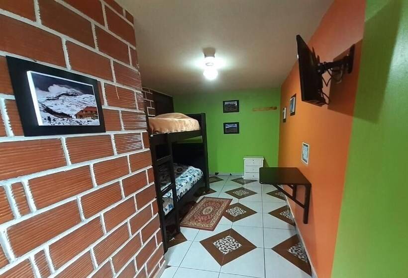 پانسیون Hostal Adventure Climbers