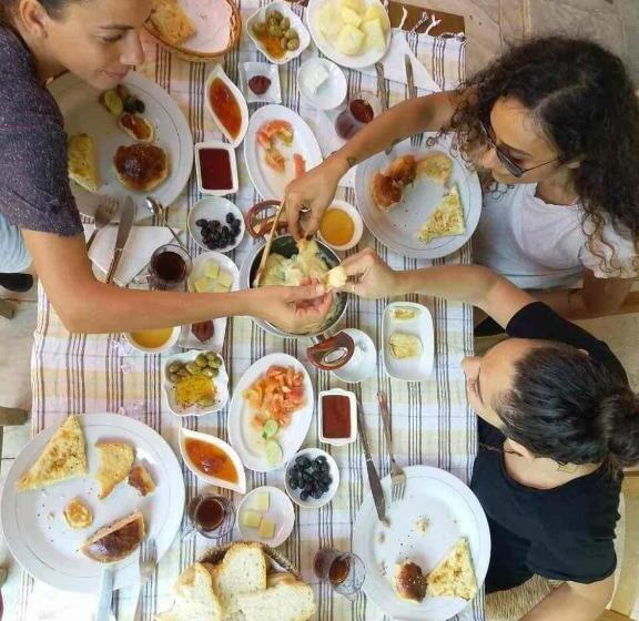 پانسیون Revaklı Ev Guest House
