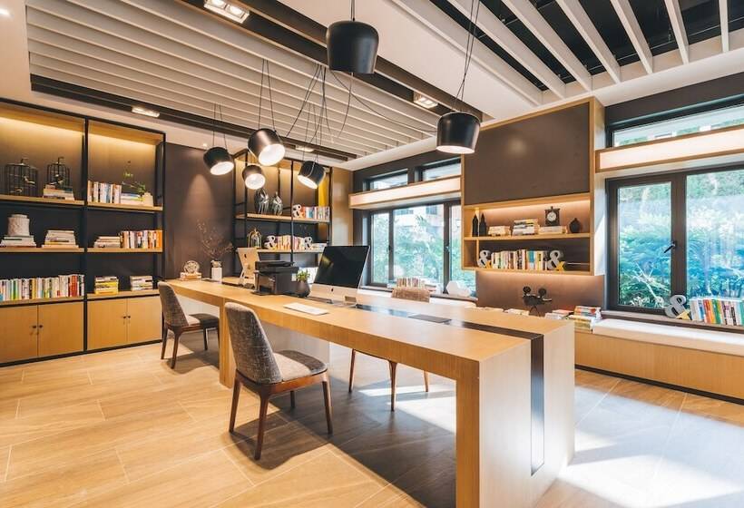 Atour Hotel Zibo Liuquan Road