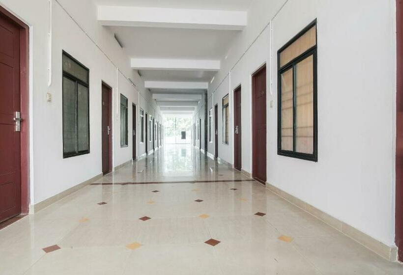 هتل Spot On Tk 10 Residency